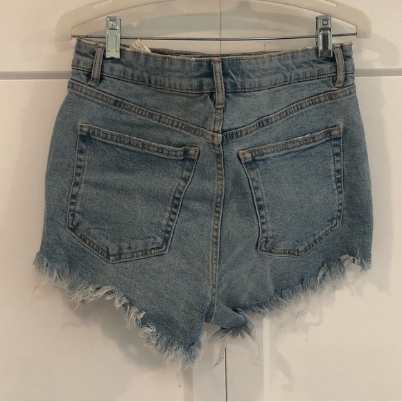 Zara Denim Cut Off Shorts - Picture 4 of 4